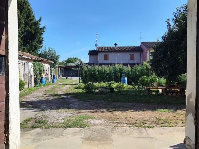 Villetta indipendente in vendita di 350 m² in Via Bosco, 7