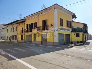 Villetta indipendente in vendita di 350 m² in Via G. Garibaldi, 3