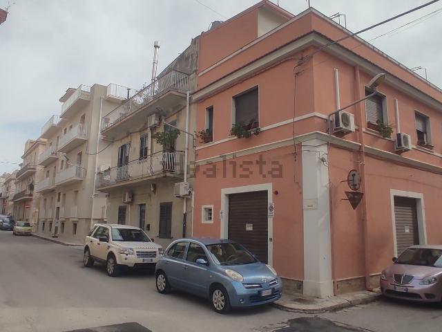 Villetta indipendente in vendita di 350 m² in Via Galileo Galilei, 79