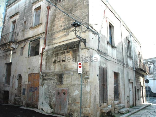 Villetta indipendente in vendita di 350 m² in Via Giacomo Antonio Carrozzo, 6