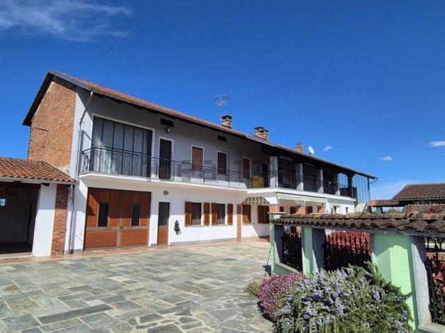 Villetta indipendente in vendita di 350 m² in Via della Sassa, 7