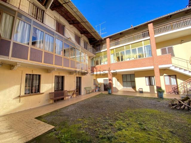 Villetta indipendente in vendita di 350 m² in Via Marconi, 3