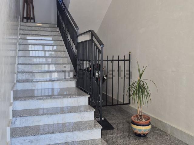 Villetta indipendente in vendita di 350 m² in Via Nazionale