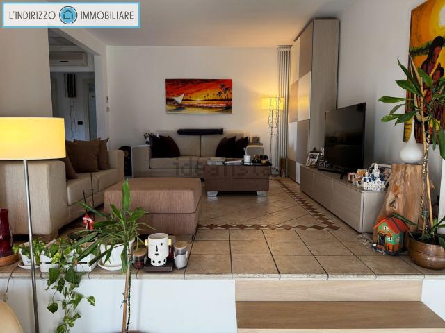 Villetta indipendente in vendita di 350 m² in Via San Marco