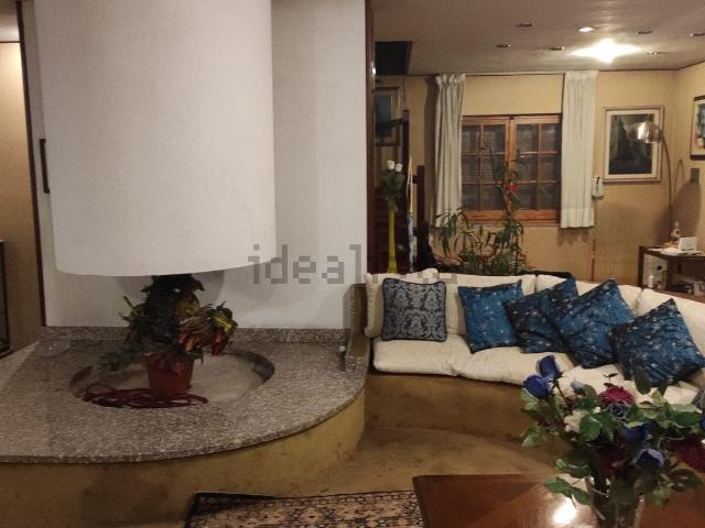 Villetta indipendente in vendita di 350 m² in Via San Francesco, 14