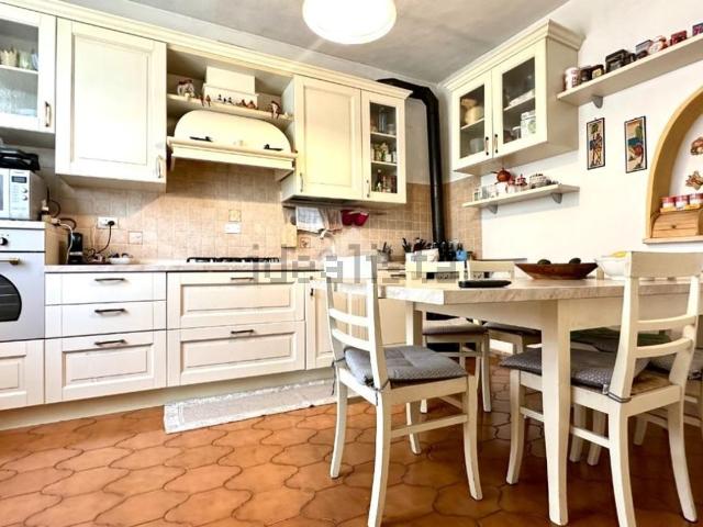 Villetta indipendente in vendita di 350 m² in Via San Sebastiano, 8