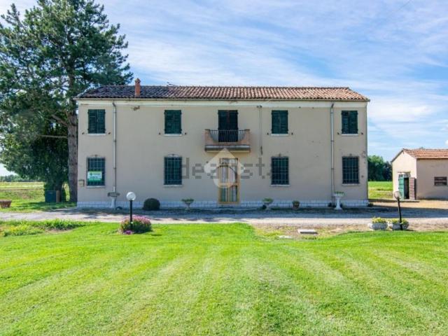 Villetta indipendente in vendita di 350 m² in Via Rocca, 88