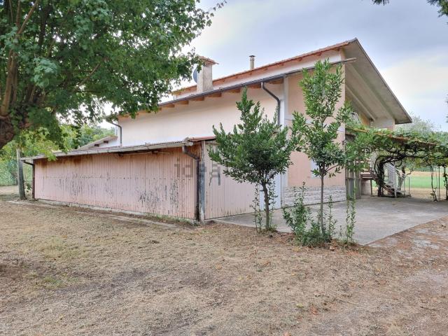 Villetta indipendente in vendita di 350 m² in Via Tario, 7