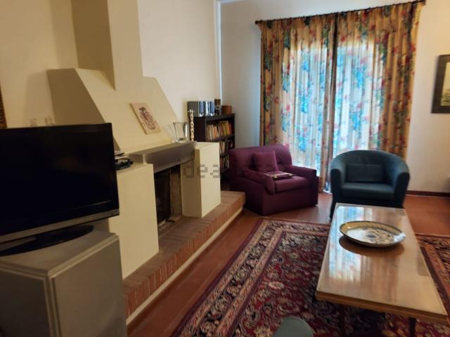 Villetta indipendente in vendita di 350 m² in Via Teso