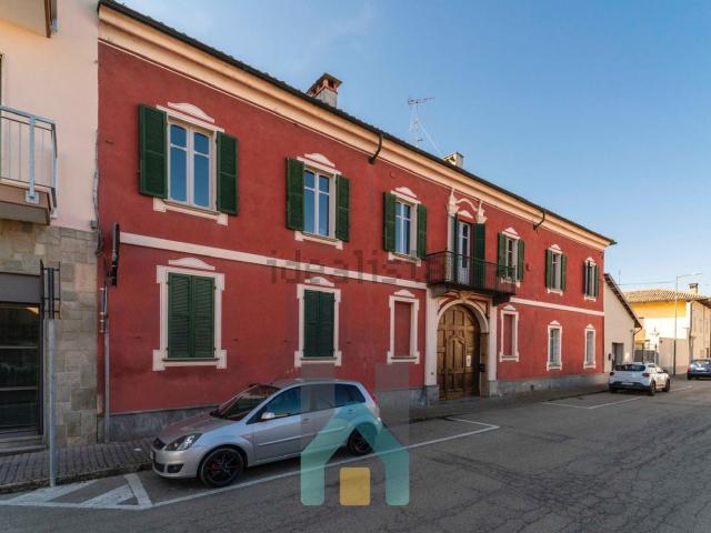 Villetta indipendente in vendita di 350 m² in Via Umberto I&apos , 15