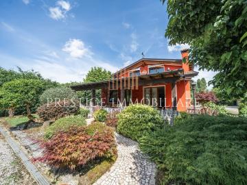 Villetta indipendente in vendita di 350 m² in Via Vernise Frascà, 31