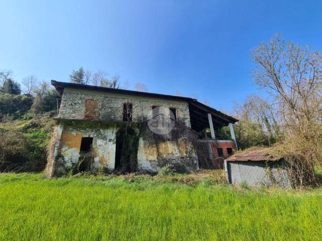 Villetta indipendente in vendita di 350 m² in Località Troglia