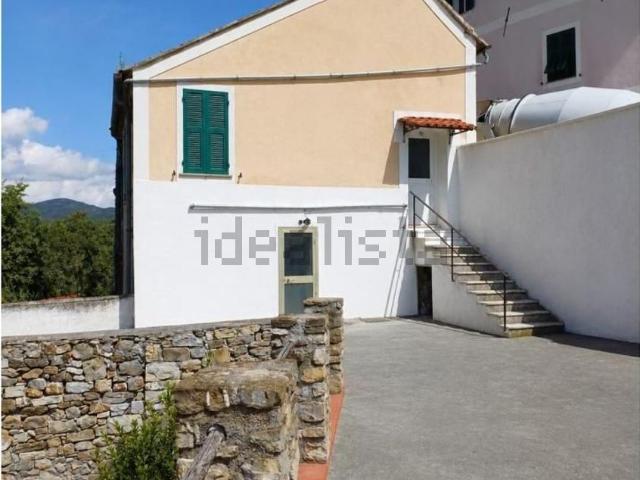 Villetta indipendente in vendita di 350 m² in Località Castello