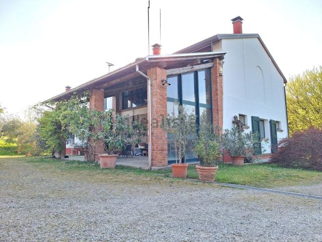 Villetta indipendente in vendita di 350 m² in Strada CAFRAGNA