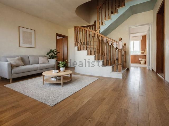 Villetta indipendente in vendita di 352 m² in Via G. Mazzini, 10