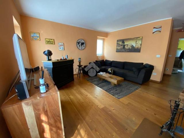 Villetta indipendente in vendita di 352 m² in Via Maria Goretti, 24