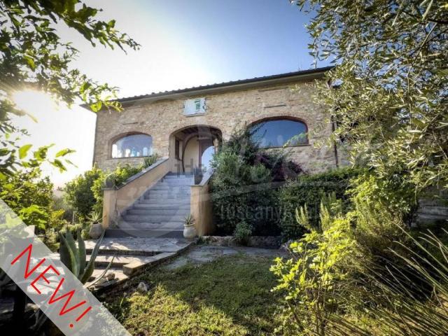 Villetta indipendente in vendita di 353 m²