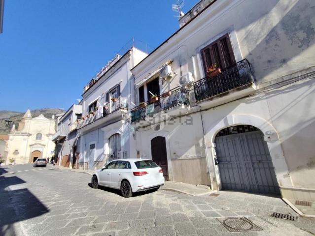 Villetta indipendente in vendita di 353 m² in Via Novanese, 9
