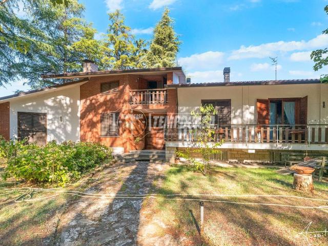Villetta indipendente in vendita di 400 m² in Via Guglielmo Marconi, 23