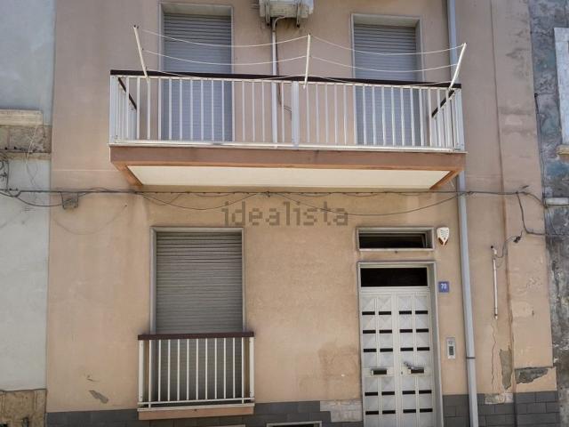Villetta indipendente in vendita di 354 m² in Via Magenta, 70