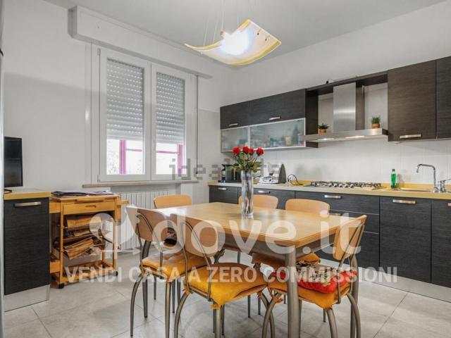 Villetta indipendente in vendita di 354 m² in Via Strozzi, 5