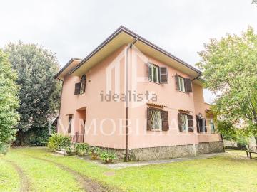 Villetta indipendente in vendita di 355 m² in Via Giuseppe Garibaldi, 365