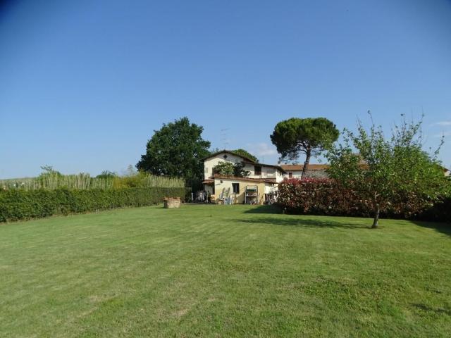 Villetta indipendente in vendita di 357 m² in Località Pagnana
