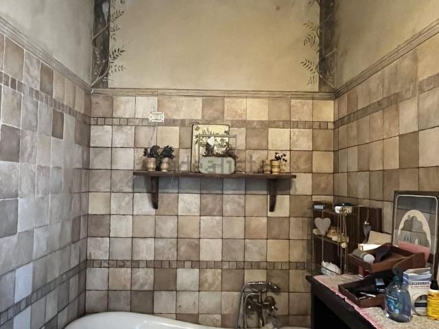 Villetta indipendente in vendita di 359 m² in Strada Vallazza, 66