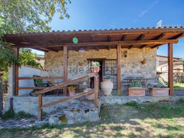 Villetta indipendente in vendita di 35 m² in Via Rocca di Fondi
