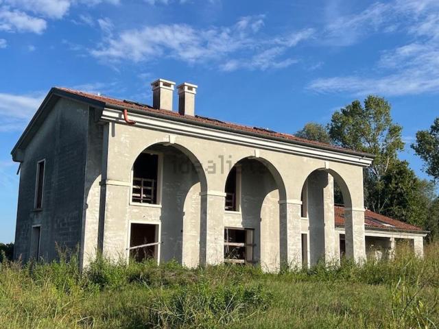 Villetta indipendente in vendita di 360 m²