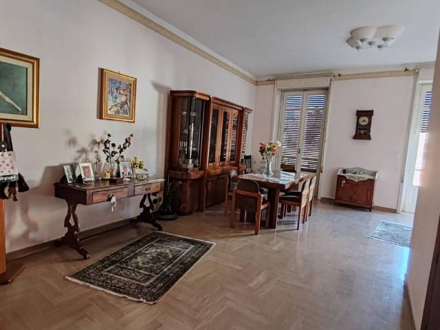 Villetta indipendente in vendita di 360 m²