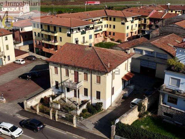 Villetta indipendente in vendita di 360 m²
