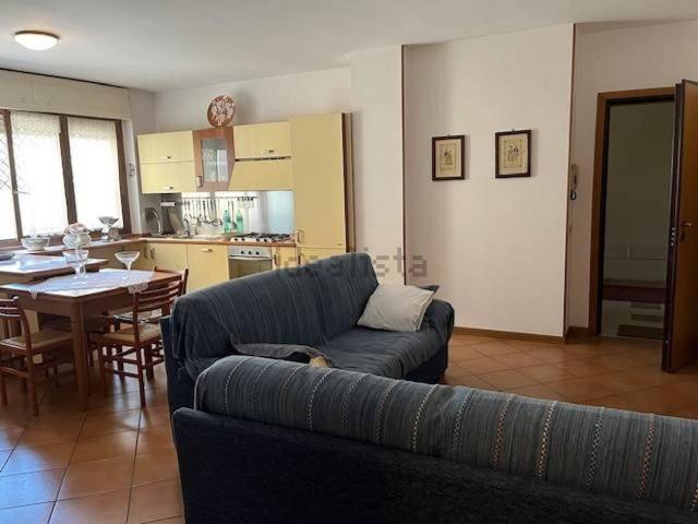 Villetta indipendente in vendita di 360 m² in Via Alicata, 10
