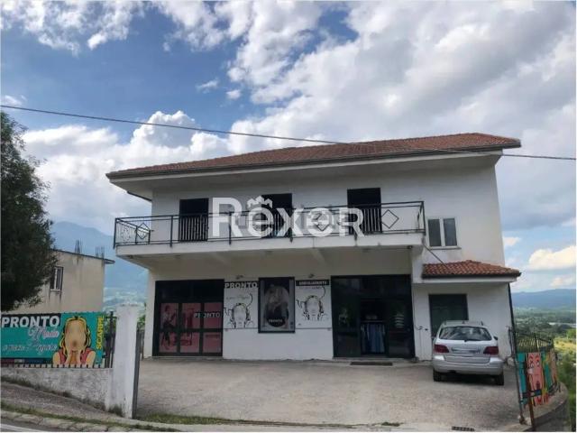 Villetta indipendente in vendita di 360 m² in Via Ausiana
