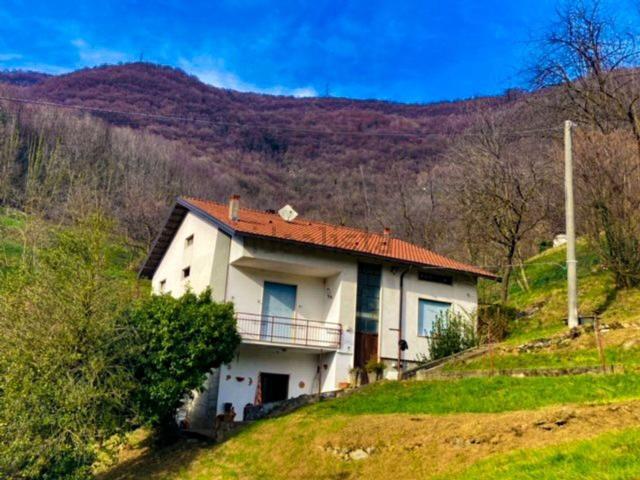 Villetta indipendente in vendita di 360 m² in Via busa