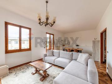 Villetta indipendente in vendita di 360 m² in Via Gaetano Donizzetti, 1