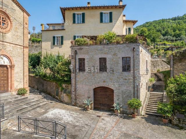 Villetta indipendente in vendita di 360 m² in Via del Castello in Pieve Vecchia