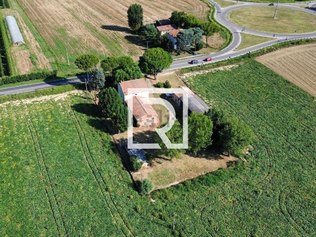 Villetta indipendente in vendita di 360 m² in Via Faentina Nord, 80