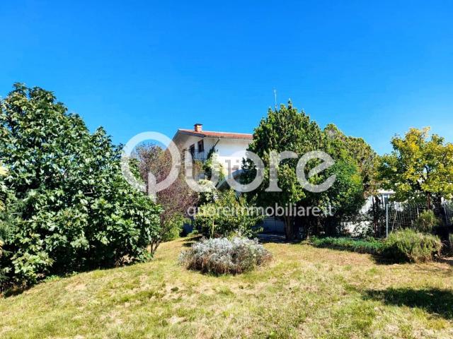 Villetta indipendente in vendita di 360 m² in Via Ferrovia, 80