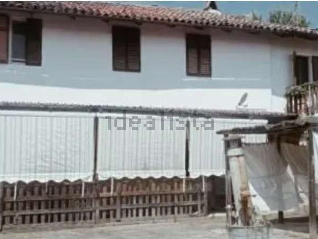 Villetta indipendente in vendita di 360 m² in Via Montello, 6