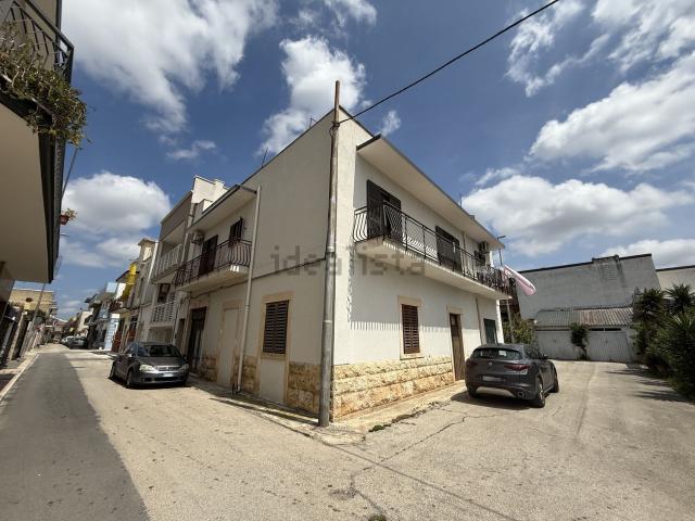 Villetta indipendente in vendita di 360 m² in Via Sottot. Simone Silecchia, 4