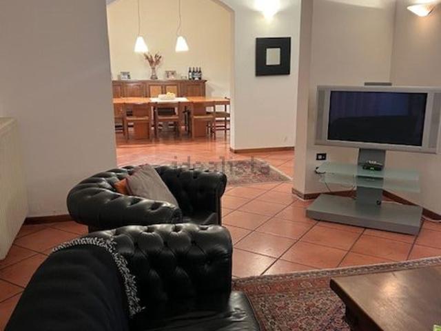 Villetta indipendente in vendita di 360 m² in Via San Michele