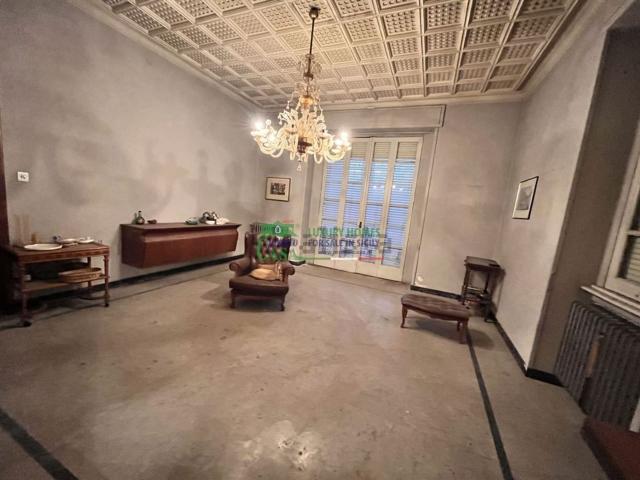 Villetta indipendente in vendita di 360 m² in Via Risorgimento