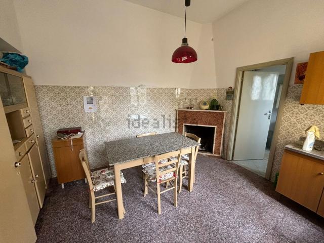 Villetta indipendente in vendita di 360 m² in Via V. Emanuele III