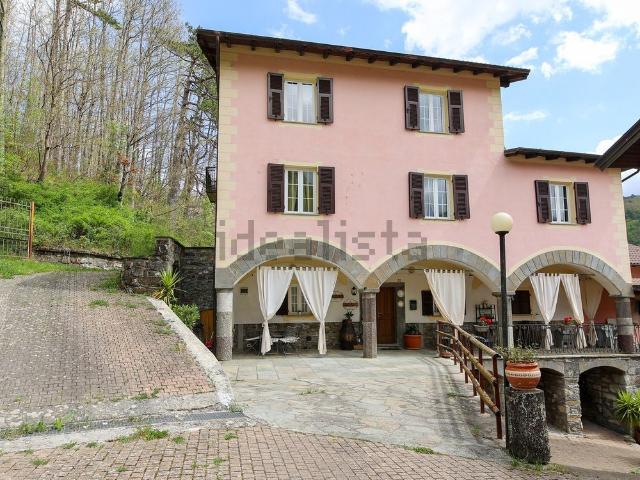 Villetta indipendente in vendita di 360 m² in Strada di Fontanarossa