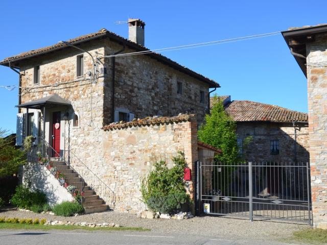 Villetta indipendente in vendita di 360 m² in Strada di Tordenaso