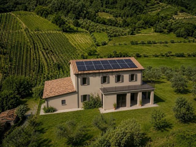 Villetta indipendente in vendita di 3613 m² in Via Salarola