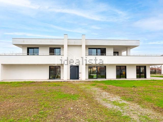 Villetta indipendente in vendita di 361 m² in Via dei Gelsi