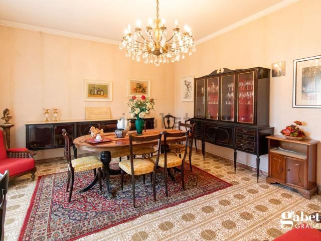 Villetta indipendente in vendita di 361 m² in Via Mercato, 92