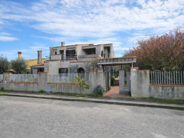 Villetta indipendente in vendita di 362 m² in Via Giuseppe Biancu, 26
